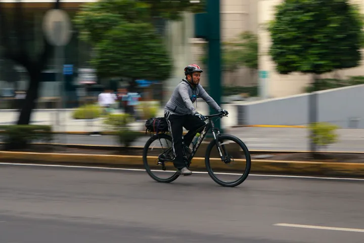 Beste fietsaccessoires voor dagelijks gebruik — 6 slimme upgrades